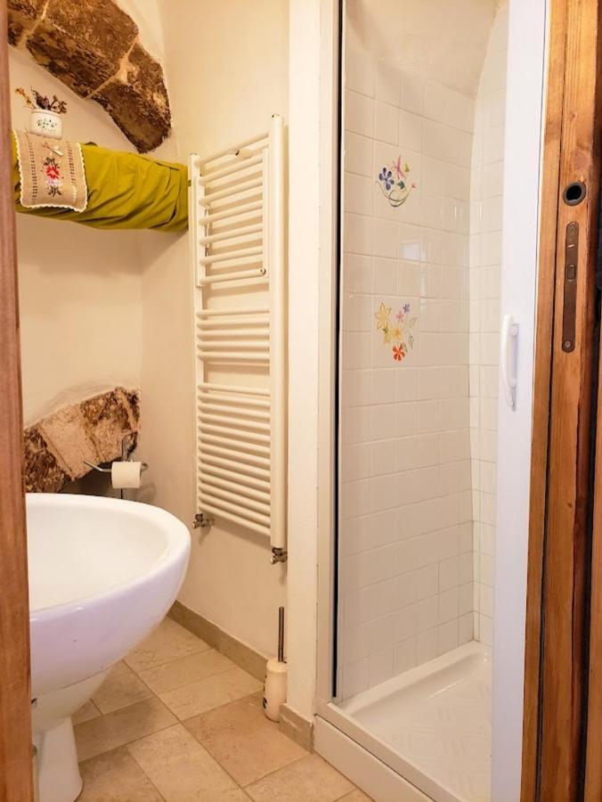 Casa Santa Chiara - Affitti Brevi Italia Appartement Monte SantʼAngelo Buitenkant foto
